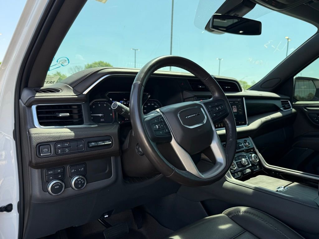 Used 2021 GMC Yukon Denali AWD/4WD image 11