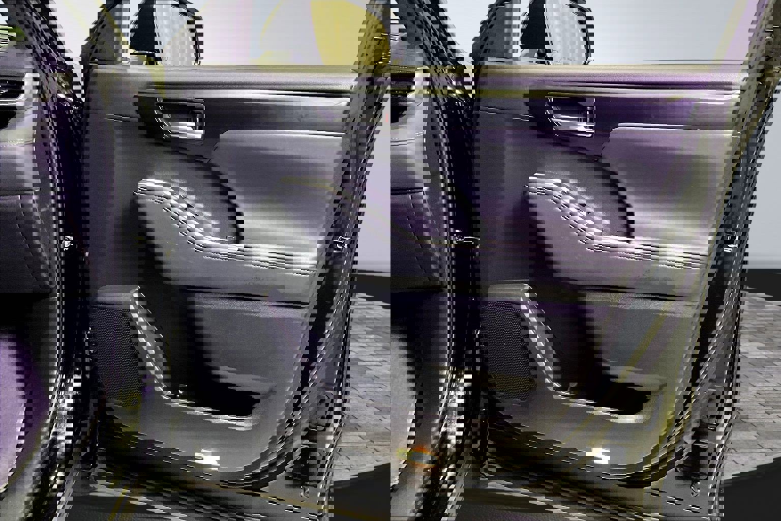 Used 2025 Toyota Highlander XSE image 29