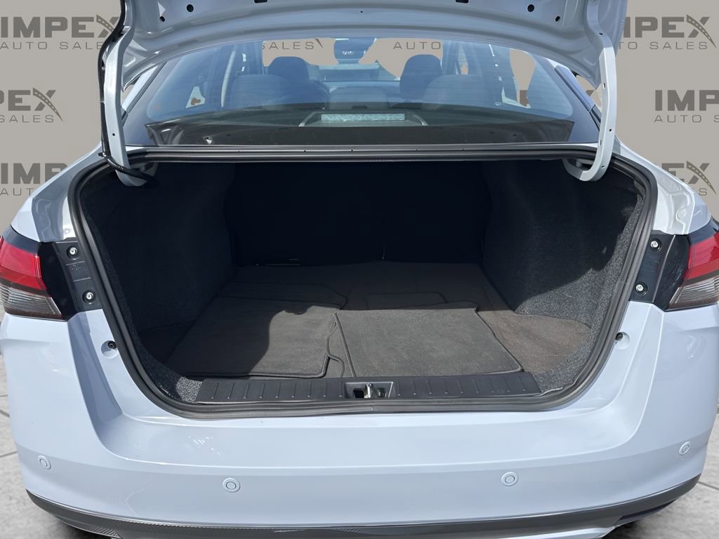 Used 2025 Nissan Versa SV FWD image 25