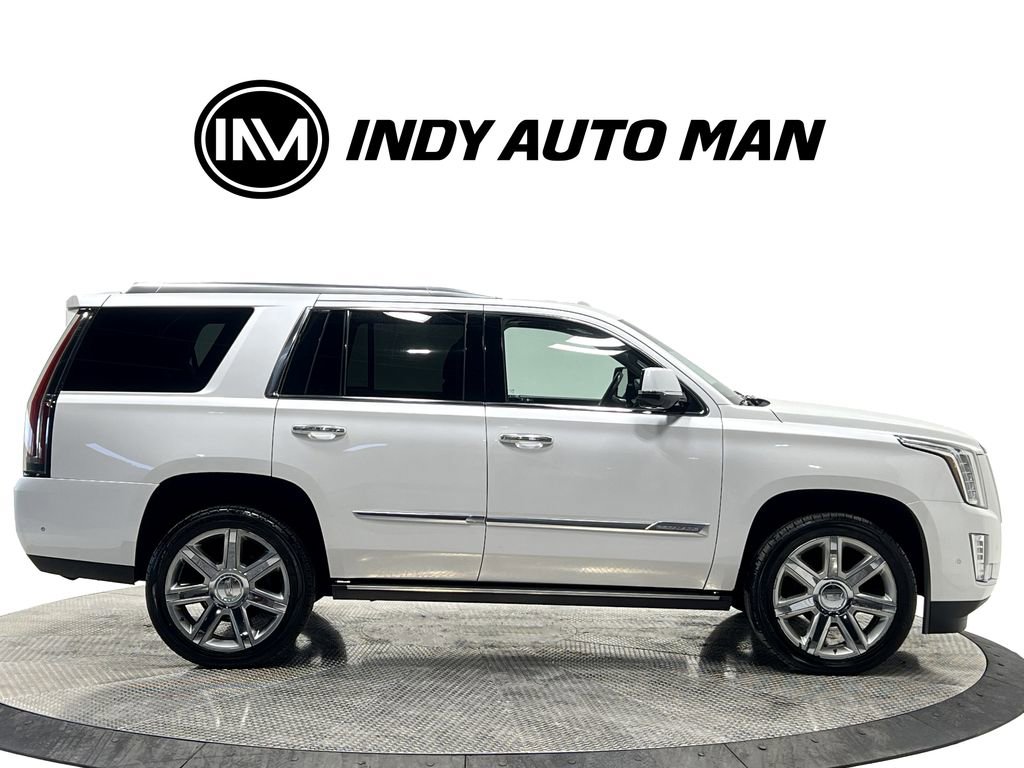 Used 2017 Cadillac Escalade Premium Luxury image 3