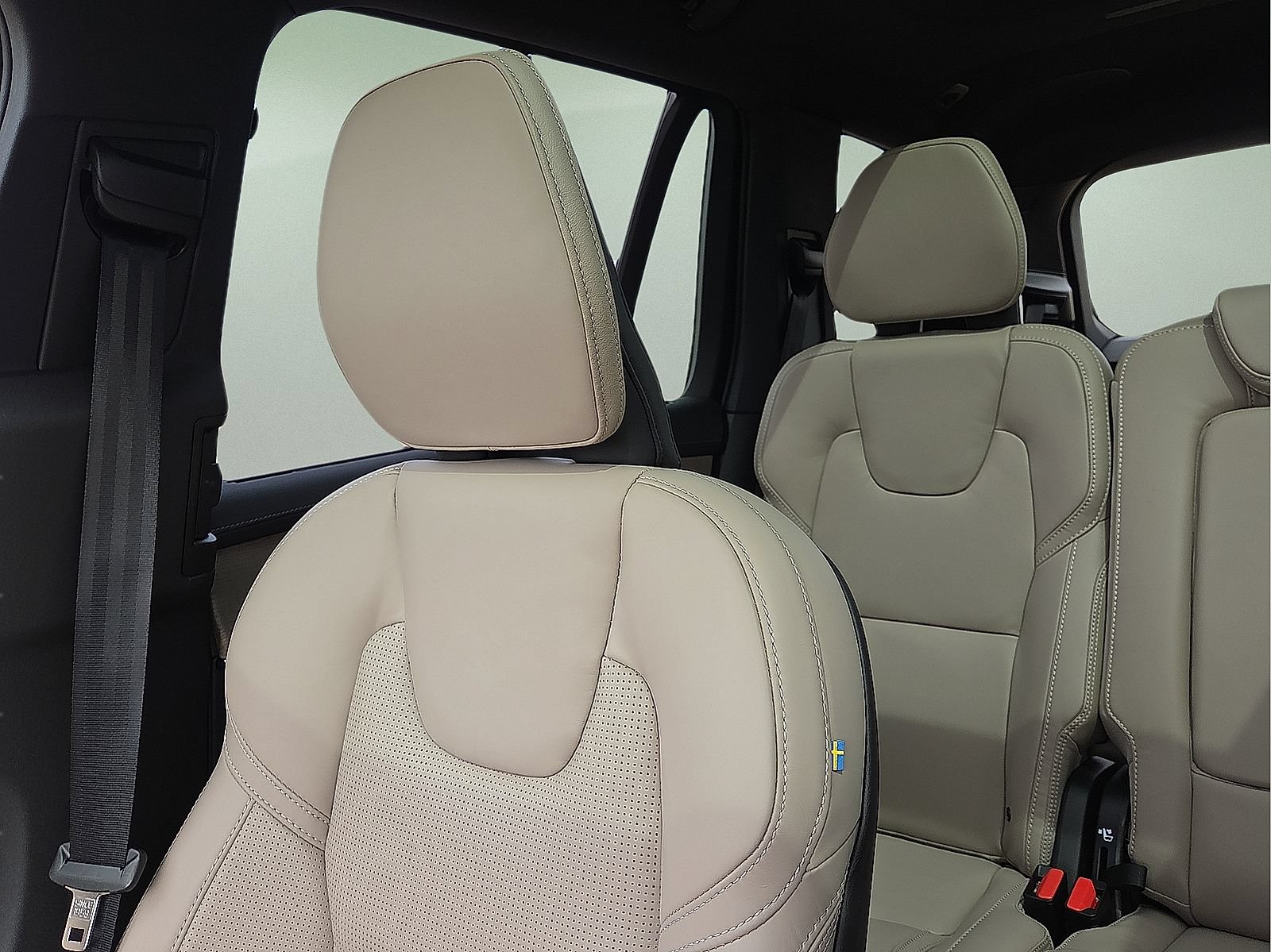 New 2026 Volvo XC90 B6 Ultra w/ Protection Package AWD/4WD image 29