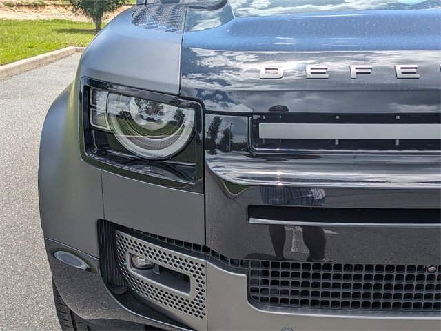 New 2025 Land Rover Defender 110 V8 image 8