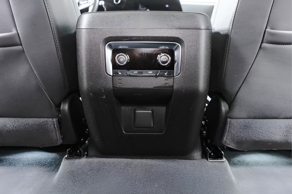 Used 2025 Chevrolet Tahoe RST w/ Comfort Package AWD/4WD image 34