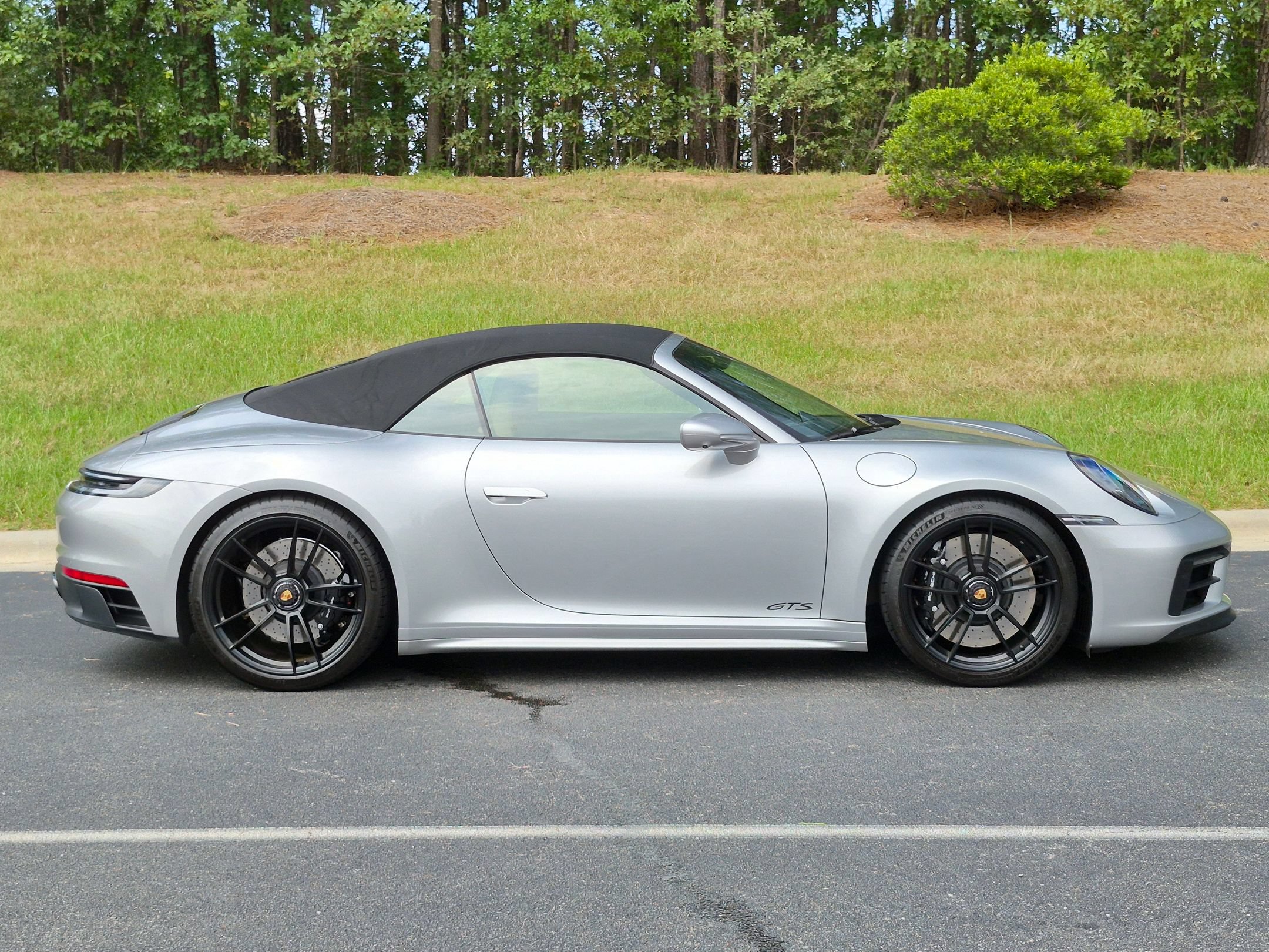 Certified 2023 Porsche 911 Carrera 4 GTS AWD/4WD image 31