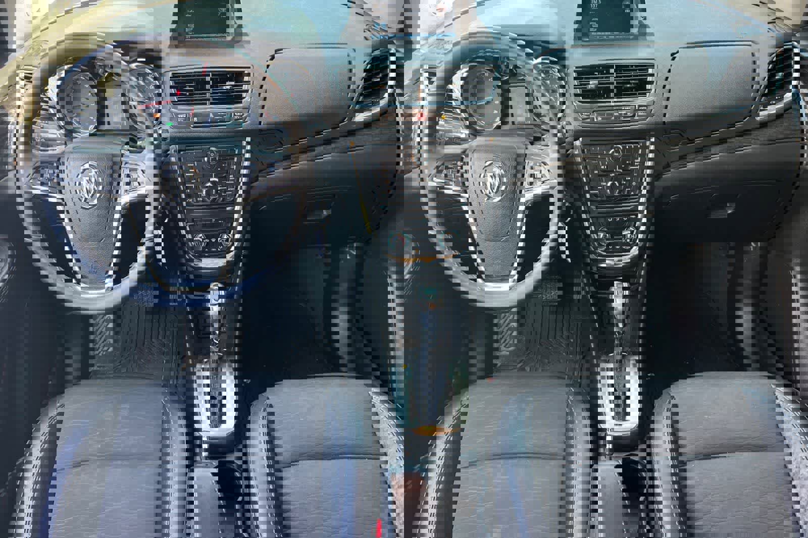 Used 2015 Buick Encore FWD image 4