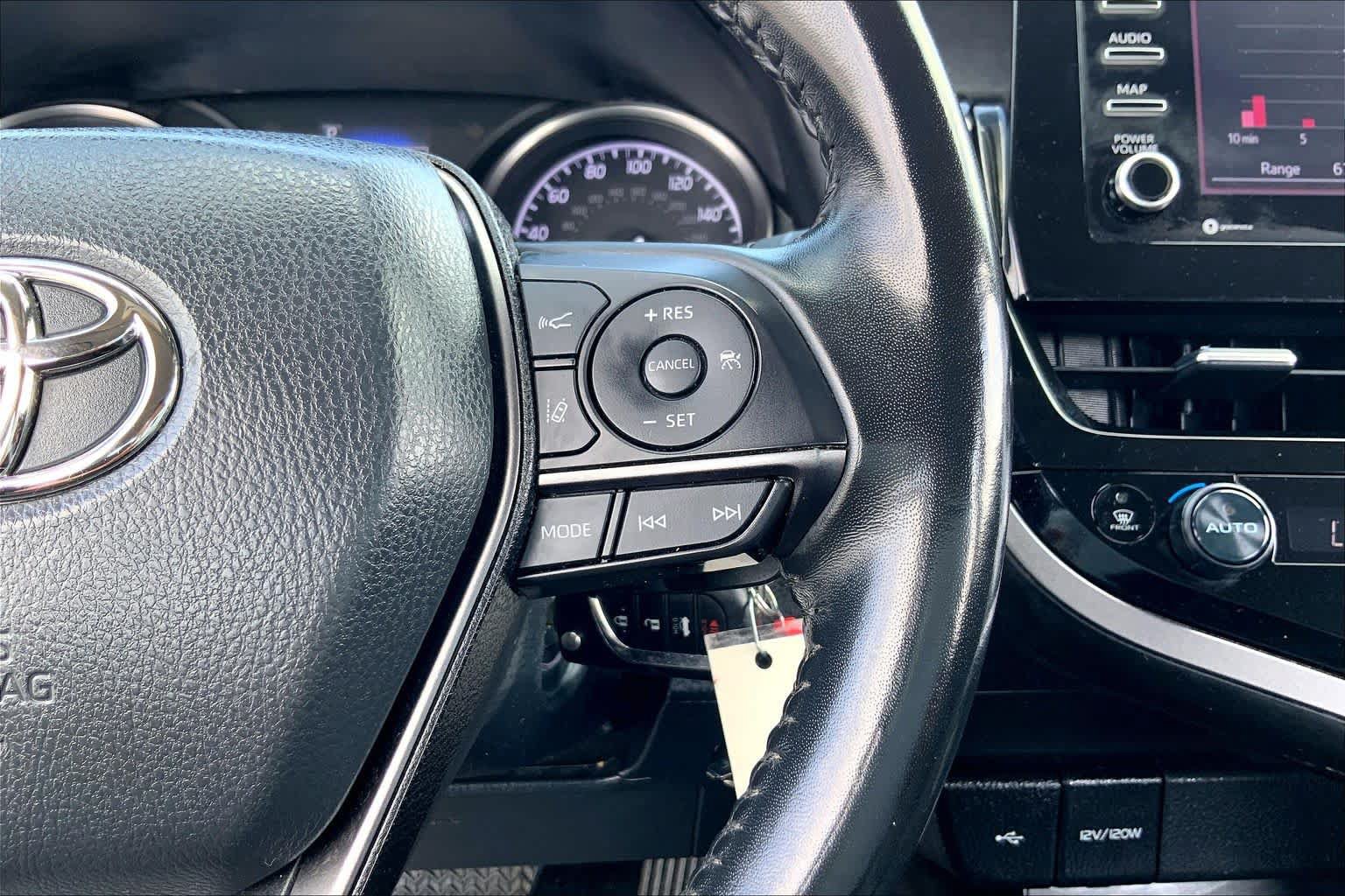 Used 2023 Toyota Camry SE FWD image 24