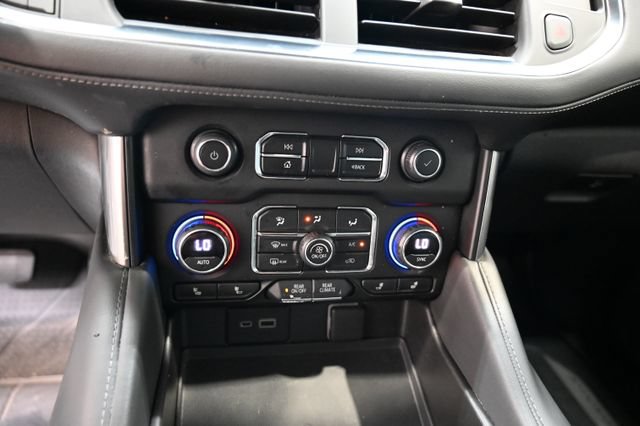 Used 2021 Chevrolet Suburban LT w/ Luxury Package AWD/4WD image 18