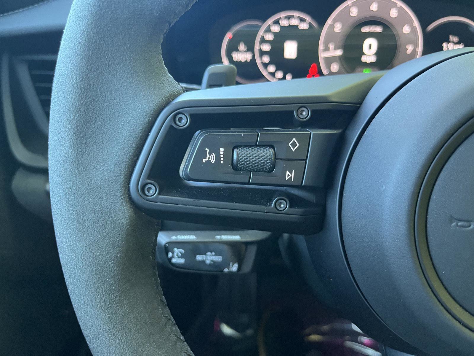 Used 2025 Porsche 911 Carrera 4 GTS image 22