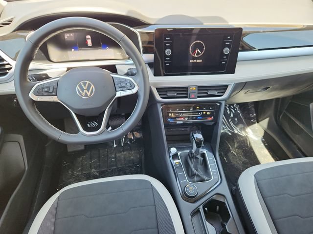 New 2026 Volkswagen Taos SE AWD/4WD image 9