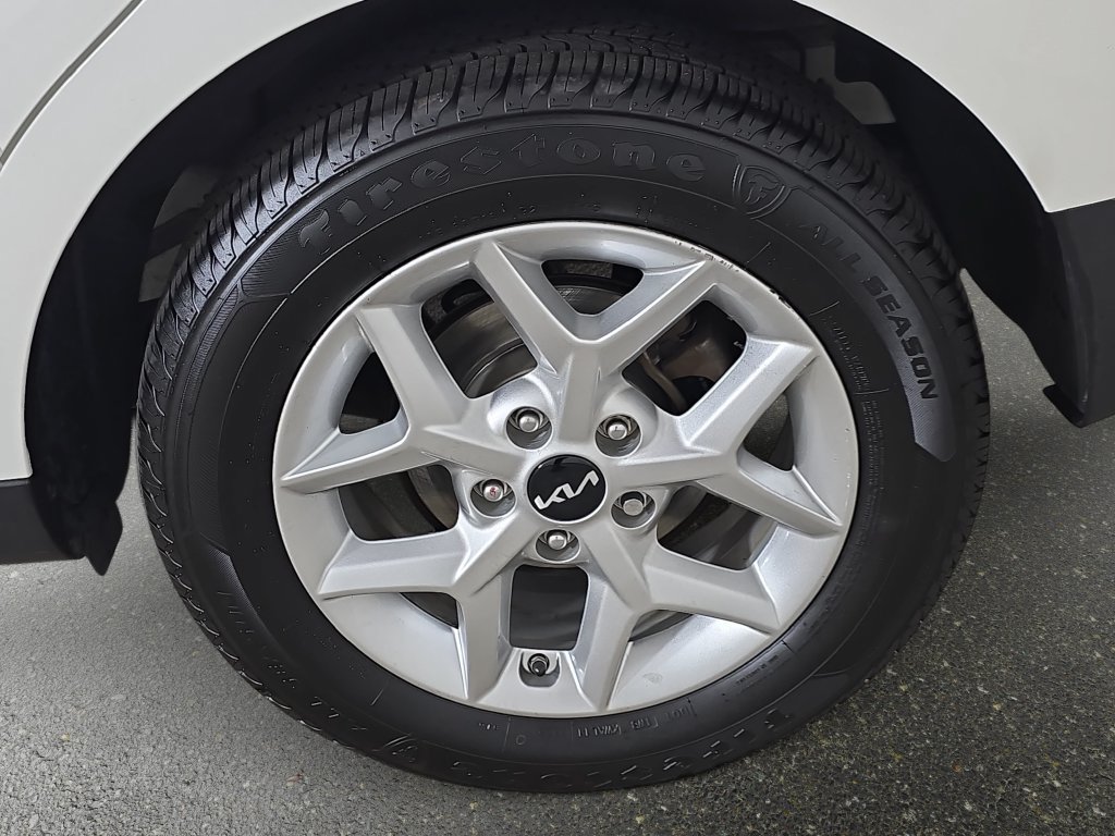 Used 2022 Kia Soul LX w/ Technology Package FWD image 35