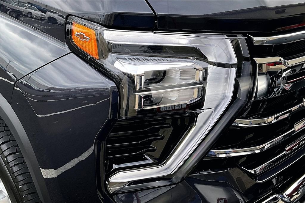 Used 2024 Chevrolet Silverado 2500 LTZ w/ LTZ Convenience Package image 27