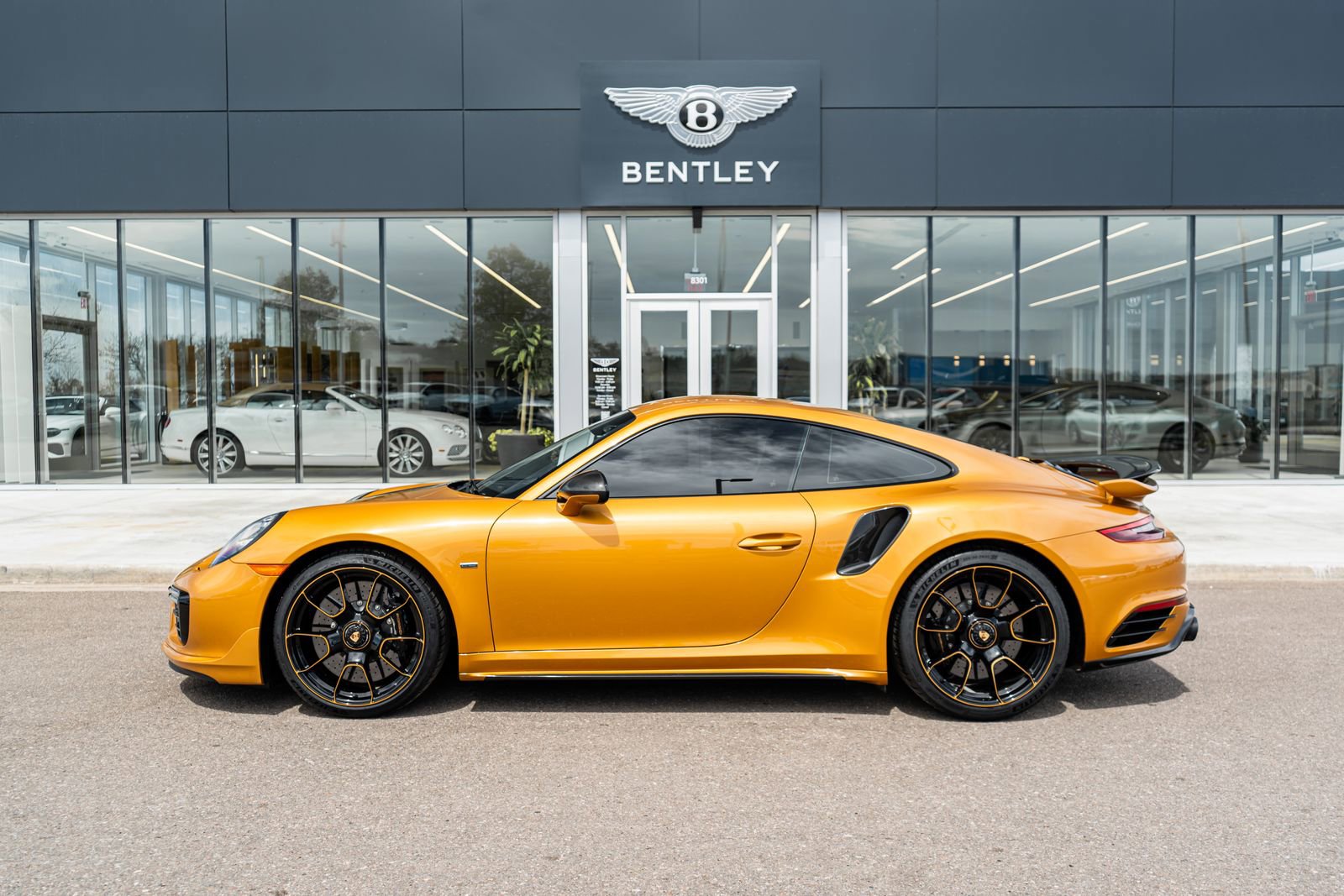 Used 2018 Porsche 911 Turbo S AWD/4WD image 5