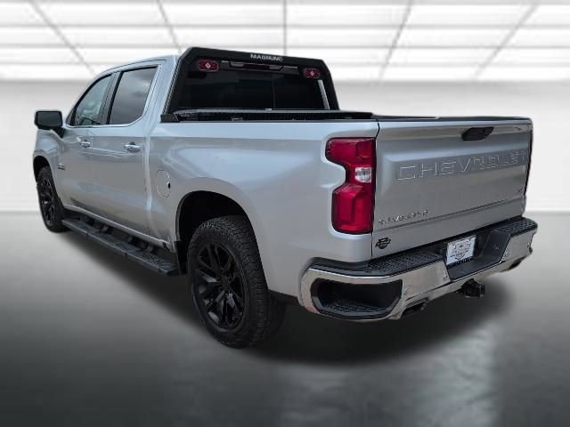 Used 2021 Chevrolet Silverado 1500 LTZ image 2