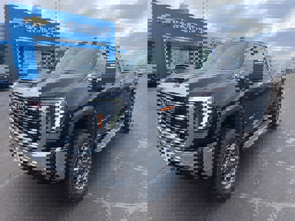 New 2026 GMC Sierra 3500 SLT w/ SLT Premium Package