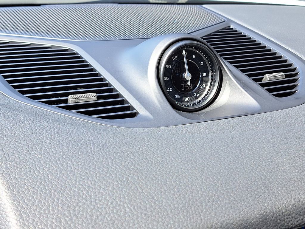 Certified 2025 Porsche Cayenne Coupe image 31