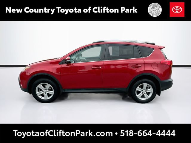 Used 2014 Toyota RAV4 XLE AWD/4WD image 4
