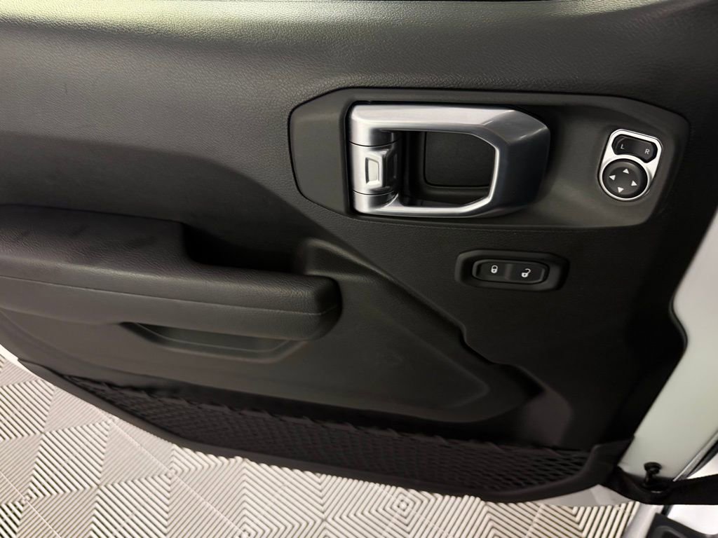 Used 2024 Jeep Wrangler Unlimited image 27