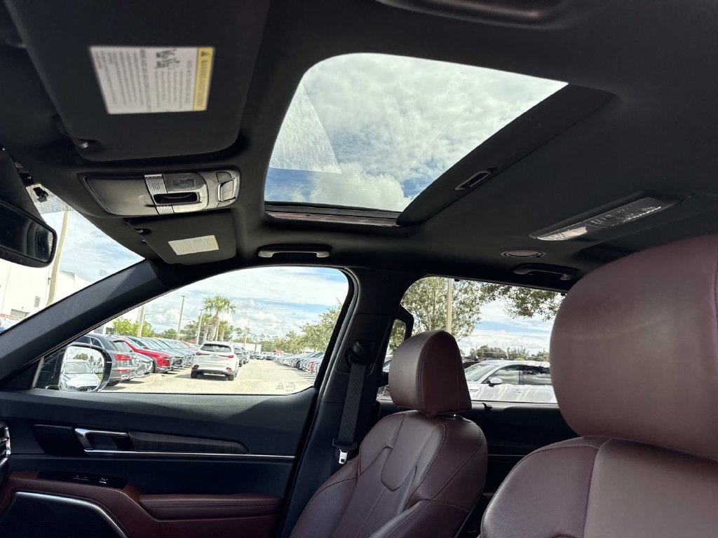 Used 2023 Kia Telluride SX FWD image 29