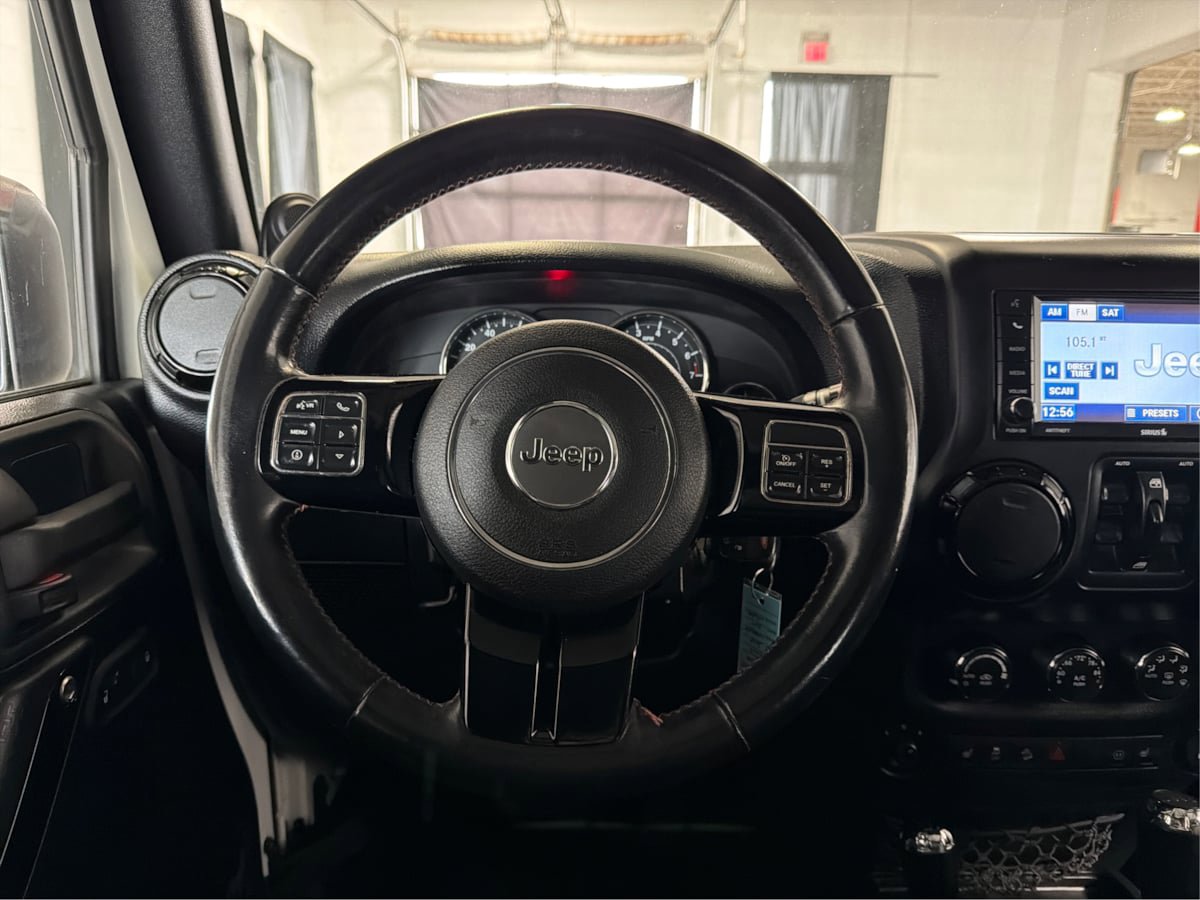 Used 2012 Jeep Wrangler Altitude AWD/4WD image 21