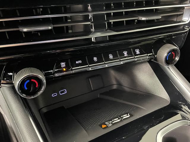 New 2026 Chevrolet Traverse LT w/ Driver Confidence Package image 7