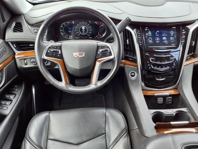 Used 2020 Cadillac Escalade Luxury image 6