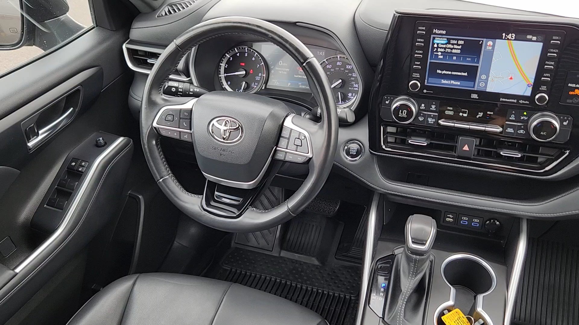 Used 2022 Toyota Highlander XSE FWD image 5