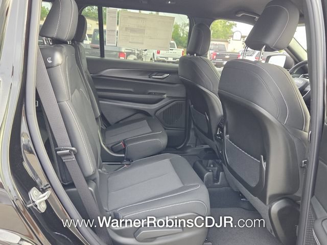 New 2026 Jeep Grand Cherokee L 2WD image 16