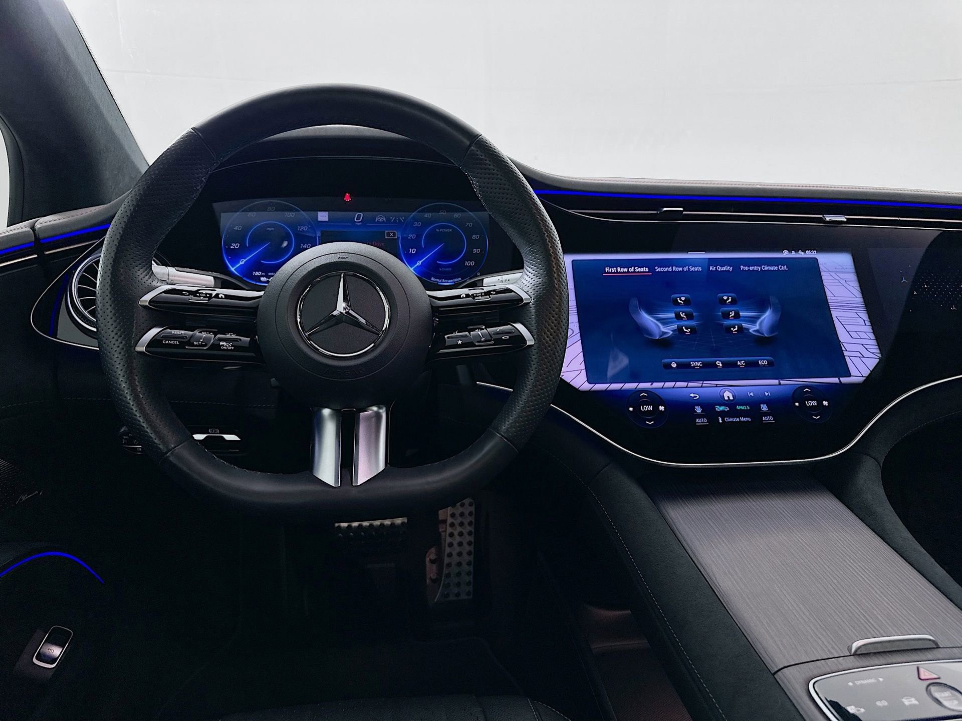 Used 2023 Mercedes-Benz EQS 580 4MATIC Sedan image 25