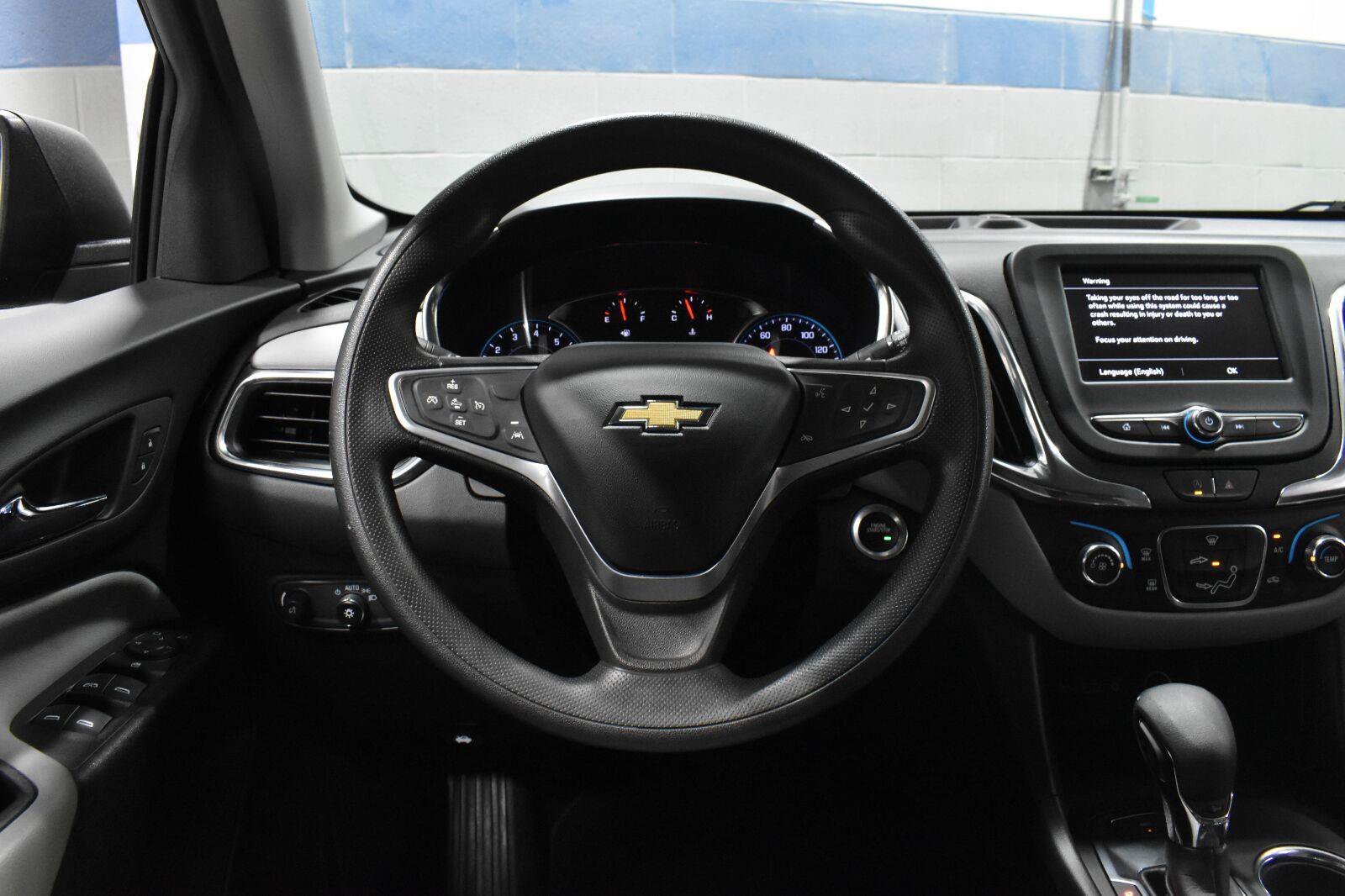 Used 2023 Chevrolet Equinox LS w/ LS Convenience Package AWD/4WD image 6