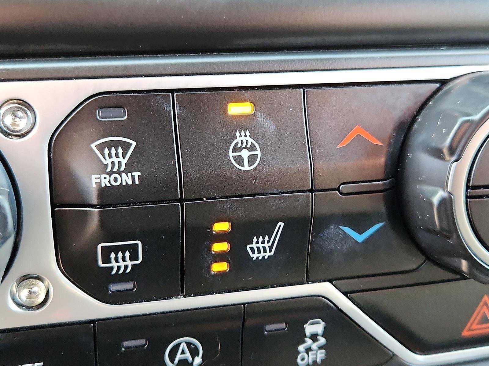 Used 2018 Jeep Wrangler Unlimited Sahara image 24