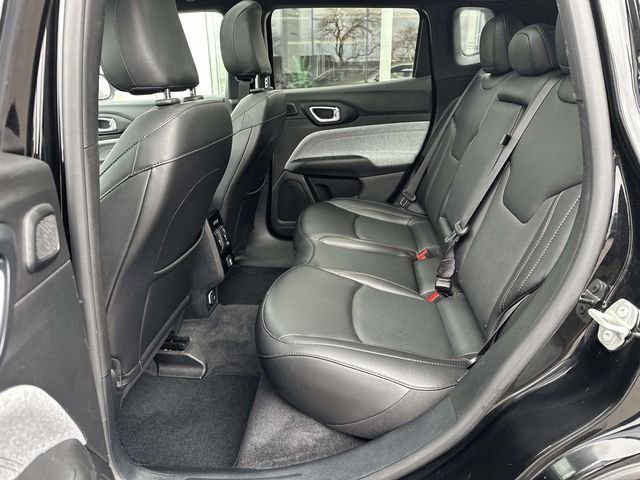 Used 2023 Jeep Compass Latitude w/ Sun and Sound Group image 28