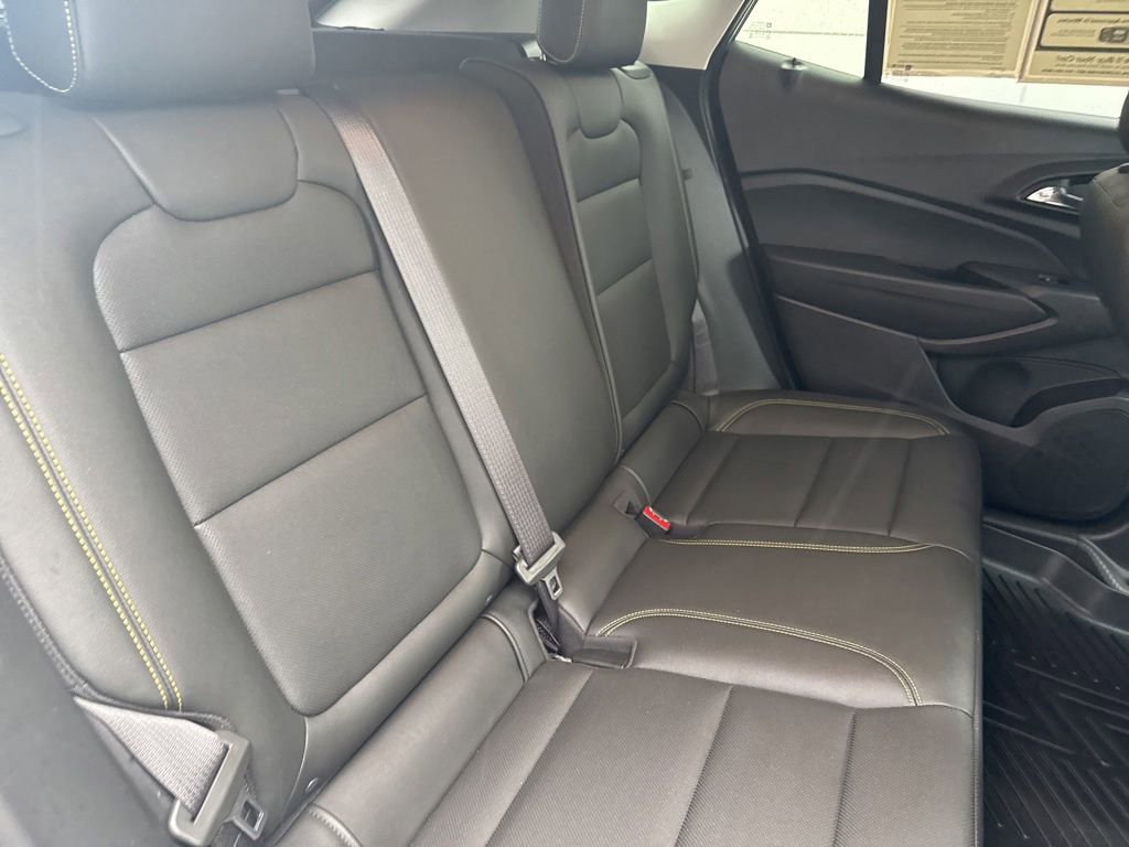 Used 2025 Chevrolet Trax ACTIV w/ Sunroof Package FWD image 29