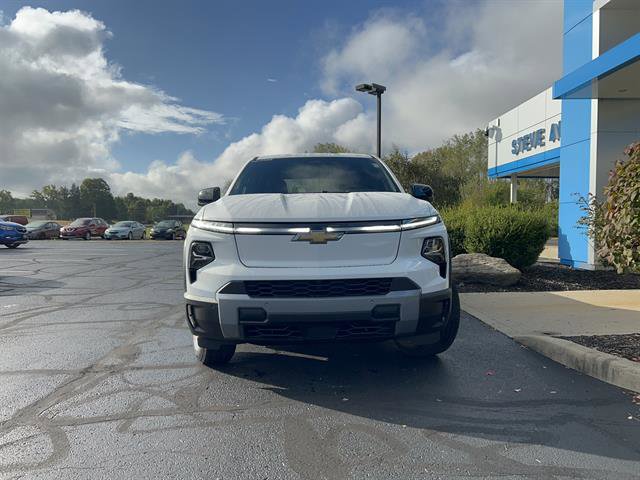 New 2026 Chevrolet Silverado EV LT image 2