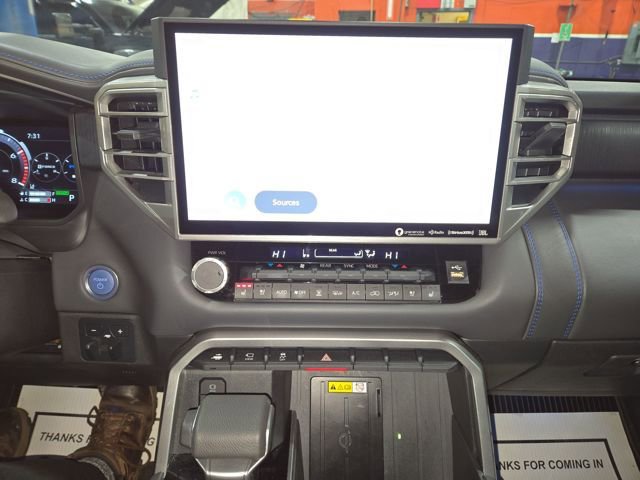 Used 2024 Toyota Sequoia Platinum image 26