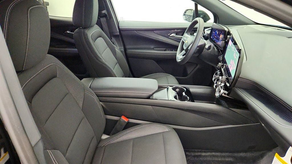 Used 2026 Chevrolet Blazer EV LT FWD image 23