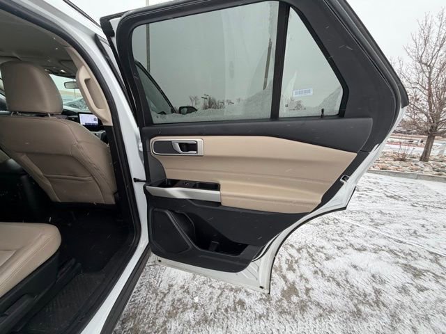 Used 2024 Ford Explorer XLT w/ Equipment Group 202A image 26