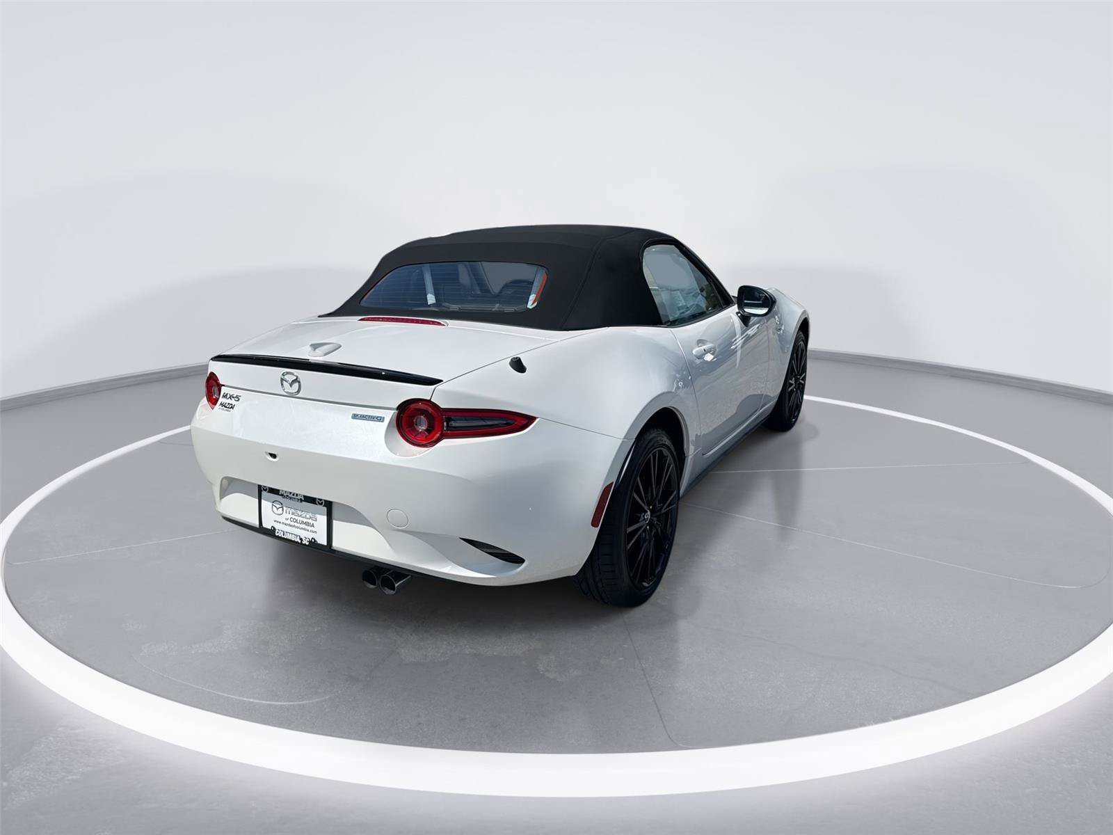 New 2026 MAZDA MX-5 Miata Club w/ Interior Package RWD image 8