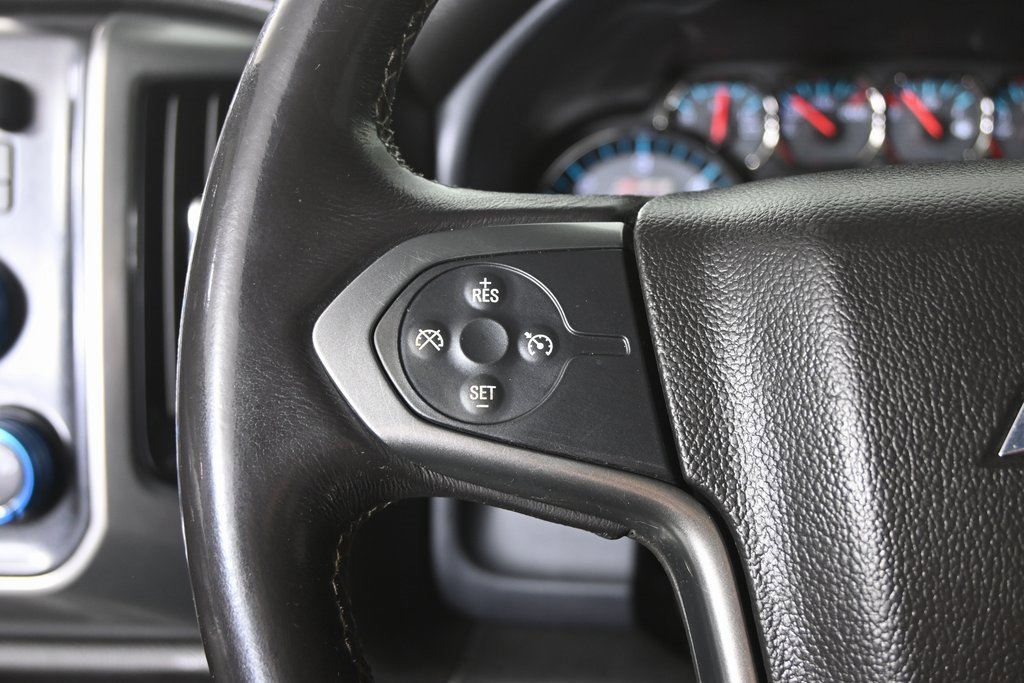 Used 2018 Chevrolet Silverado 1500 LT w/ All Star Edition image 33