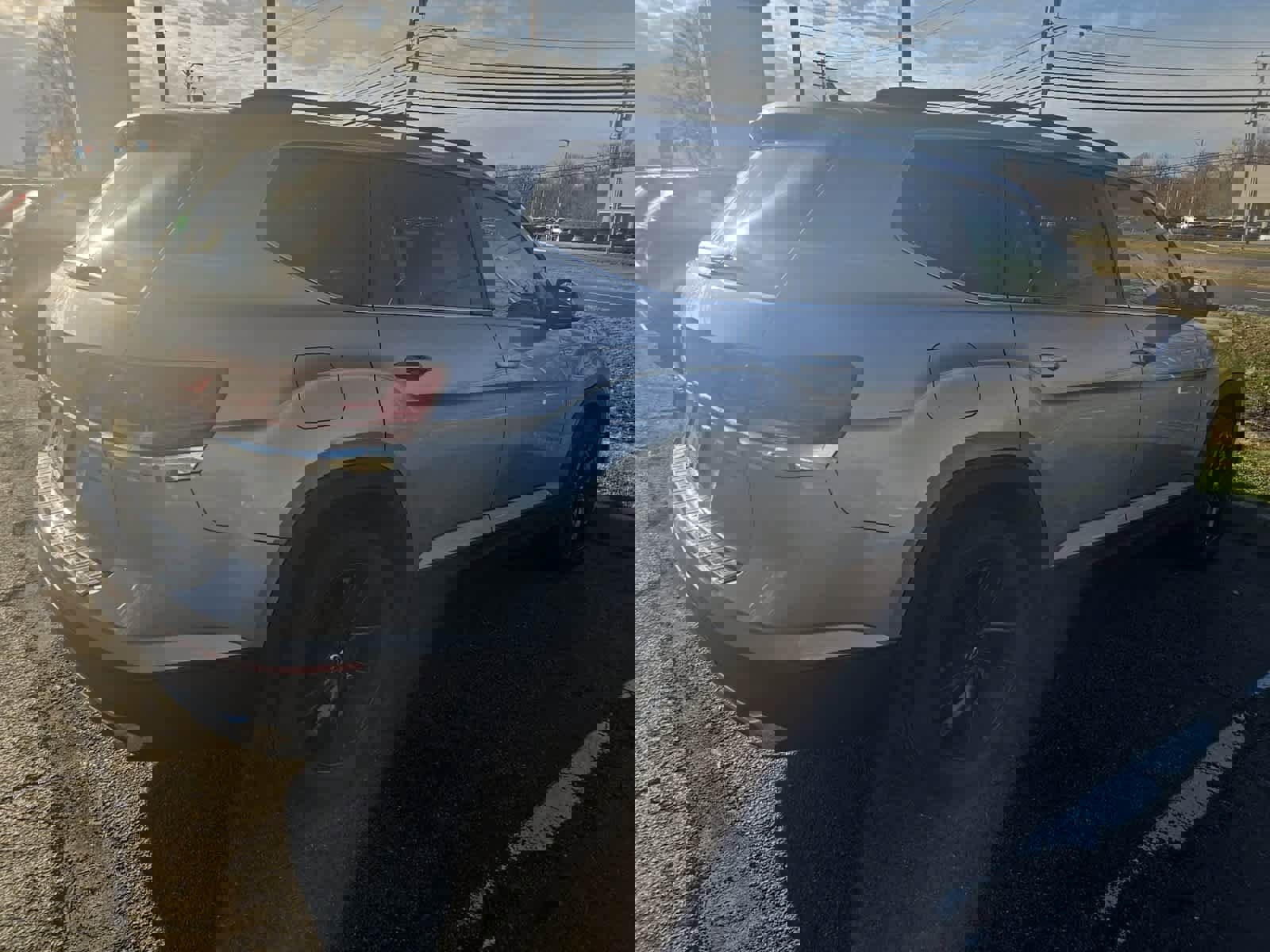 Used 2022 Volkswagen Atlas SE image 4