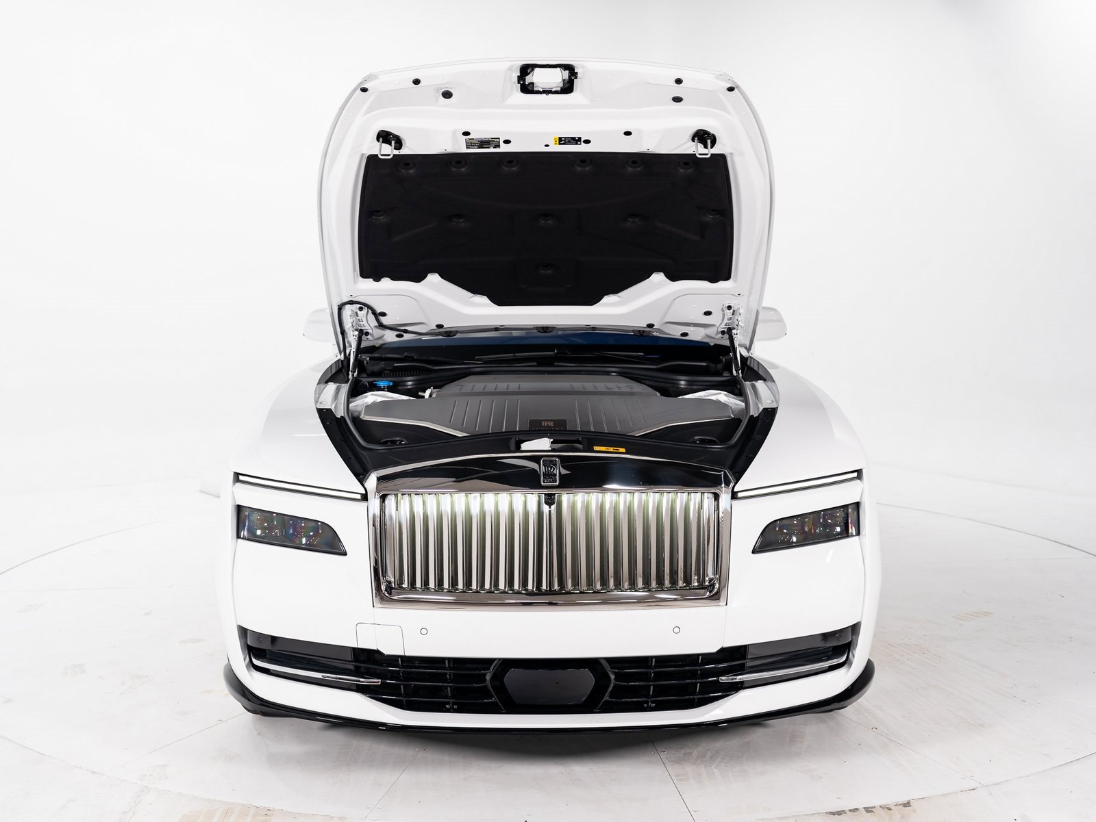 Used 2025 Rolls-Royce Spectre w/ Spectre Launch Package image 44