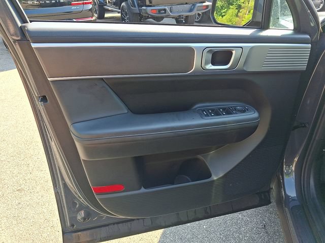 Used 2025 Hyundai Santa Fe SEL AWD/4WD image 14
