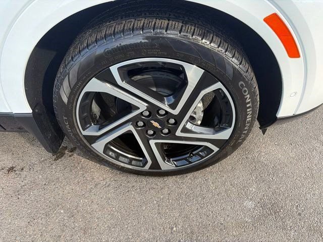 Used 2026 Chevrolet Equinox EV LT w/ Active Safety Package 3 FWD image 39
