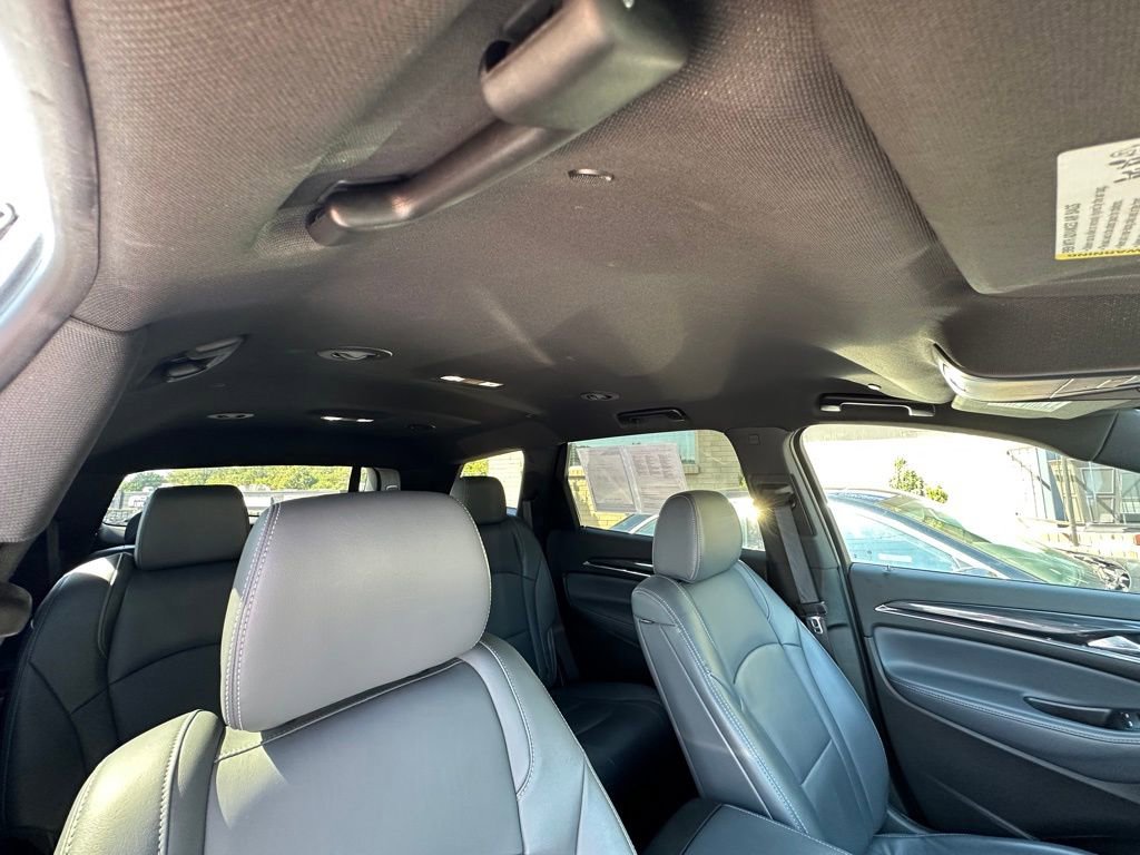 Used 2022 Buick Enclave Premium image 22