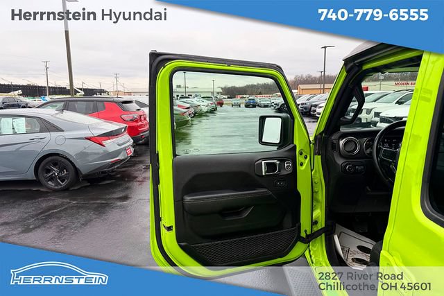Used 2021 Jeep Wrangler Unlimited Sahara AWD/4WD image 13