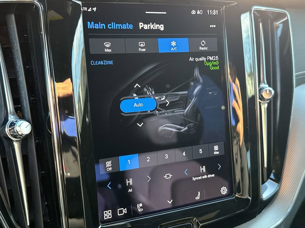 Used 2022 Volvo XC60 T8 R-Design w/ Advanced Package image 17