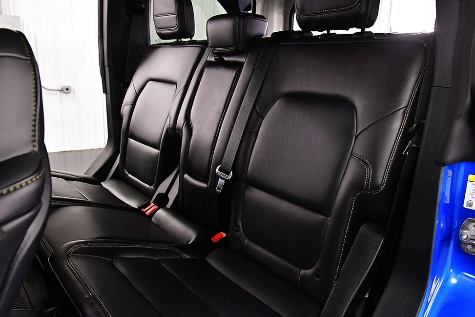 Used 2025 Ford Bronco Badlands image 30