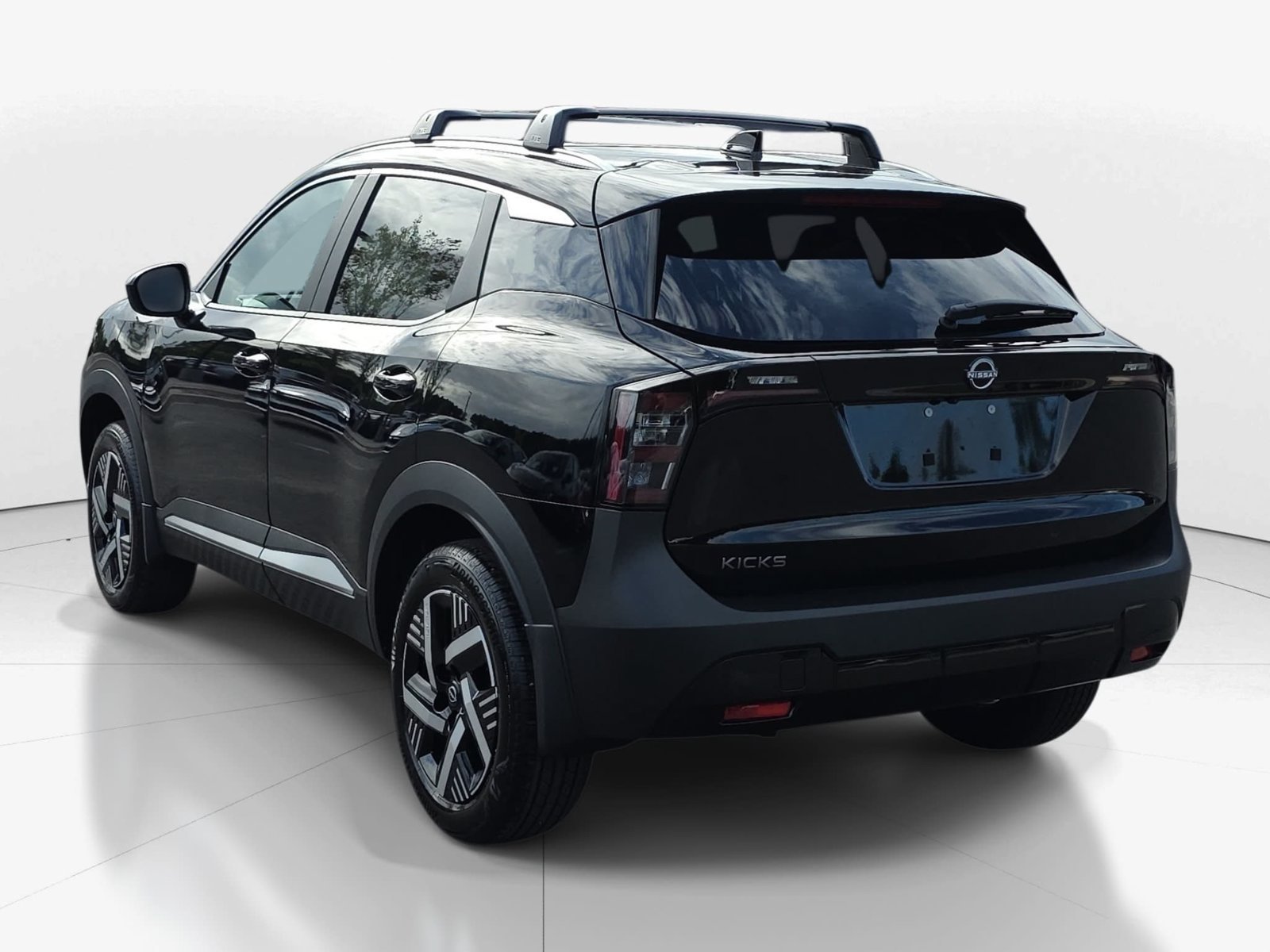 New 2027 Nissan Kicks SV FWD image 7