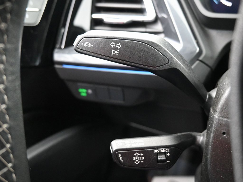 Used 2024 Audi Q4 e-tron Premium Plus w/ Premium Plus image 19