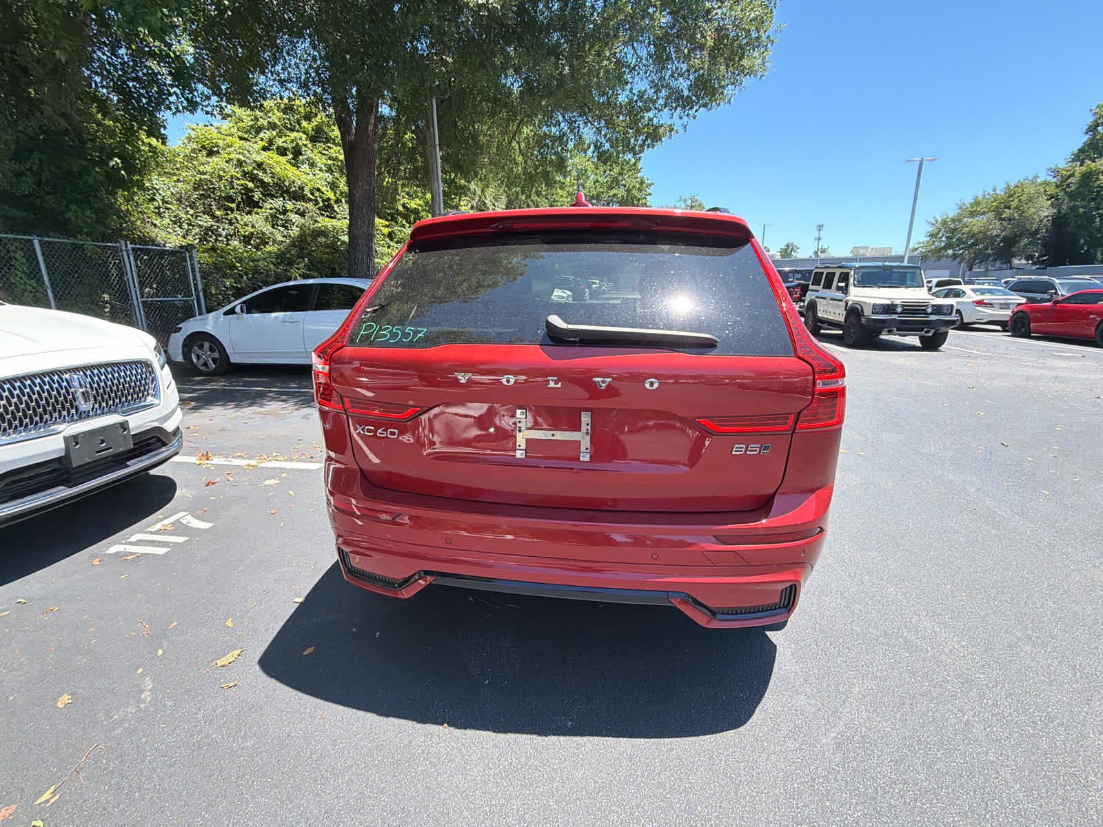 Used 2024 Volvo XC60 B5 Core w/ Protection Package AWD/4WD image 14