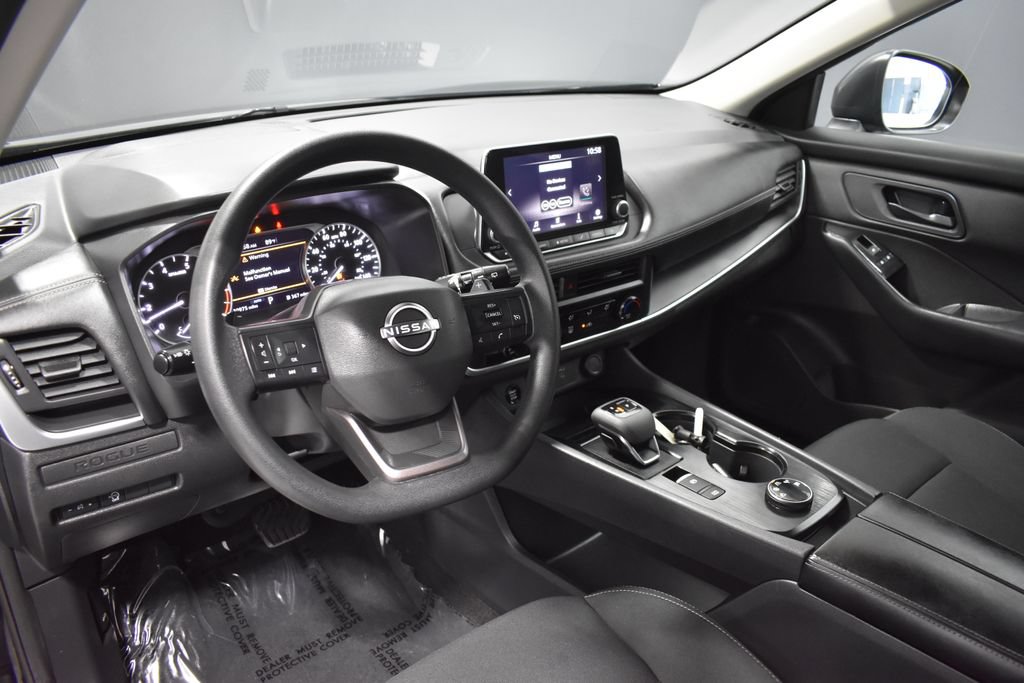 Certified 2025 Nissan Rogue S AWD/4WD image 4